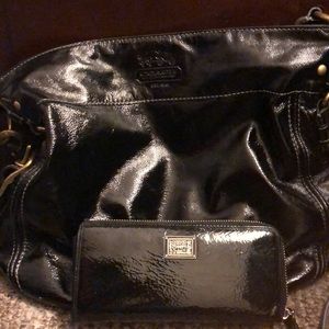 Coach purse and wallet flaws